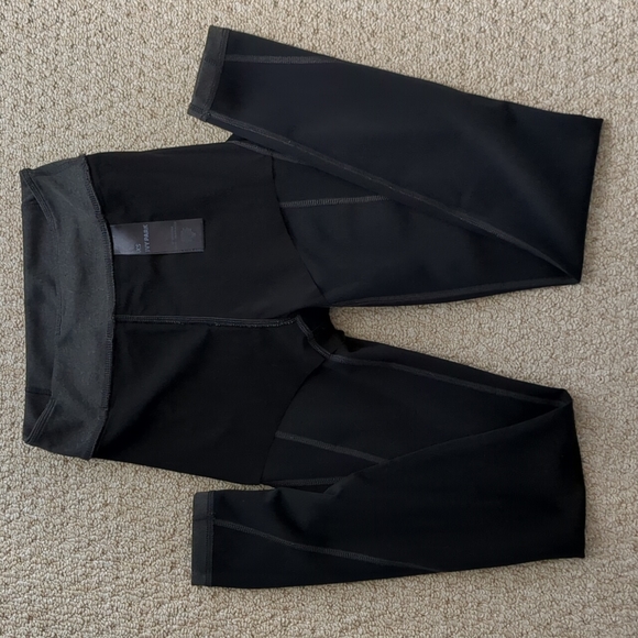 Ivy park leggings, dual inner shorts layer, grey, XS - Picture 3 of 6